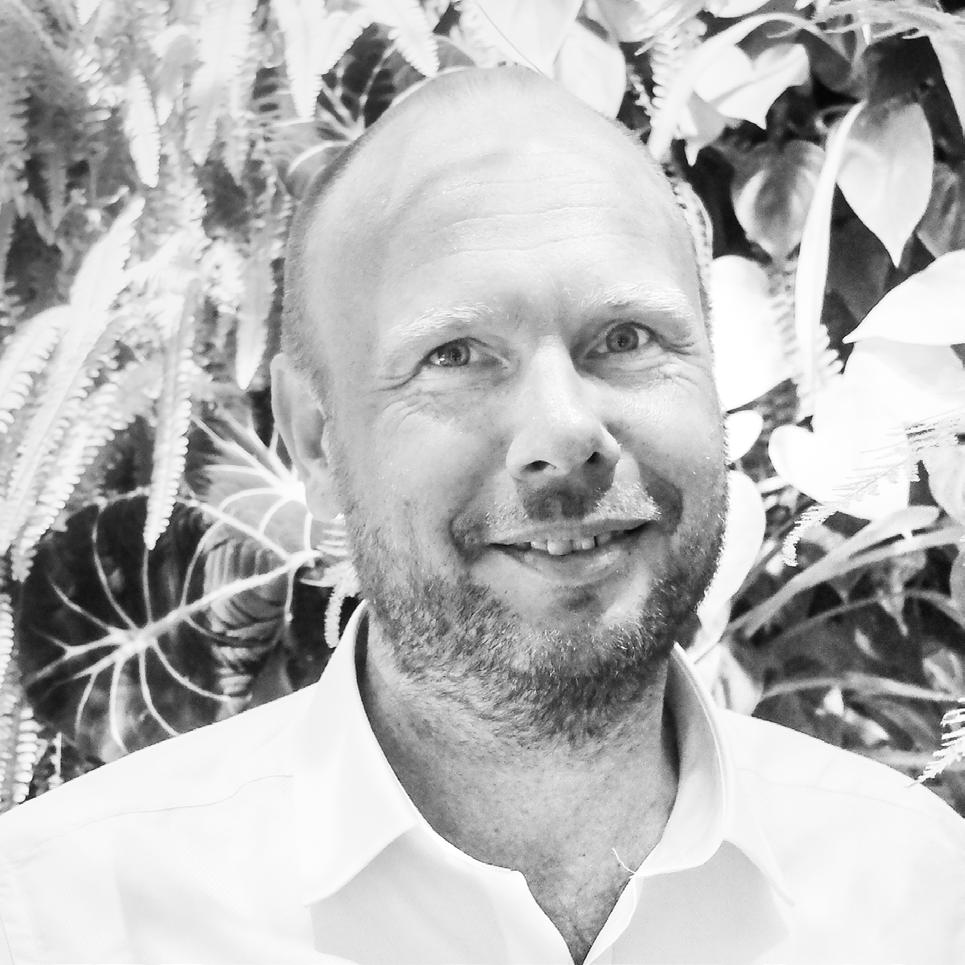 FÖRELÄSARE FORM SYMPOSIUM #1 DAGVATTEN Stefan Hultenius MARK-, VATTEN- OCH TRÄDGÅRDSINGENJÖR VEG TECH Tidigare var Stefan Hultenius projektledare för Omvärld Alnarp vid Sveriges lantbruksuniversitet.
