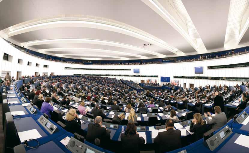 4 Ökat politiskt samarbete med Europaparlamentet Som de europeiska medborgarnas valda företrädare stärker ledamöterna i Europaparlamentet och Regionkommittén EU:s demokratiska legitimitet.