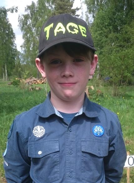 Dagens fråga: Vad är det bästa med att vara scout? Tage, Forshems scoutkår. Jag tycker det bästa med scouterna är att träffa kompisar och vara i naturen.