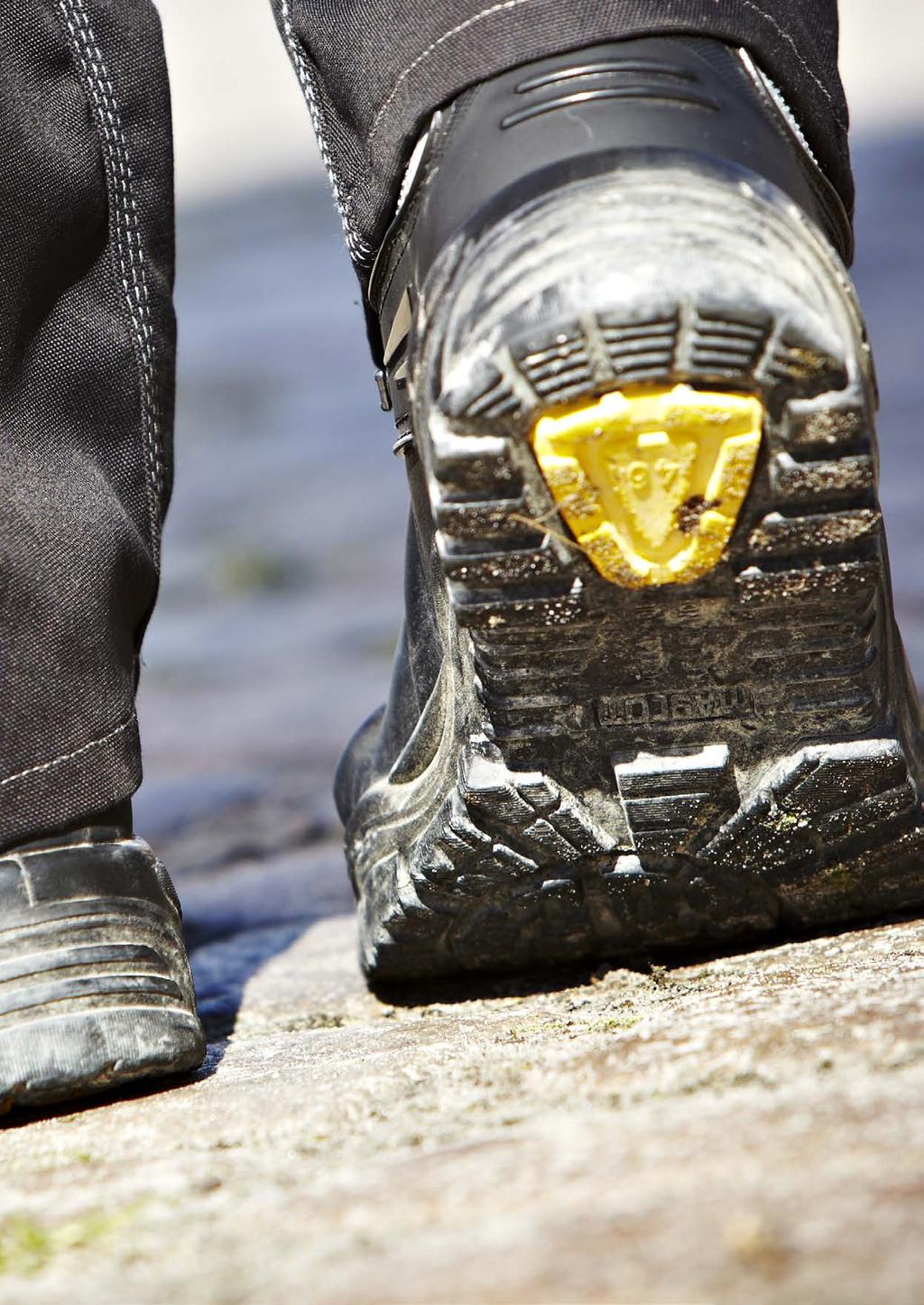 MASCOT FOOTWEAR - SOLID SKRIDSIKKERHED Stå stadigt HALKSÄKER SULA Öka arbetssäkerheten genom att förebygga halka och fall.