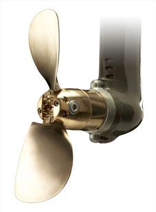En patenterad lösning garanterar att två kugg alltid är i ingrepp. Robusta och säkra propellrar med hög dragkraft för gång framåt och vid backing. Propeller lev.