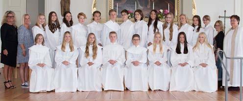 gislaved Konfirmander 2016 Bakre raden från vänster: Maria Wiss, Veronica Andersson, Maja Lindbäck, Linnea Hagesjö, Linnea Henningsson, Nellie Ståhl, Johan Sjöberg, Anton Schmidt, David Clemmensen,