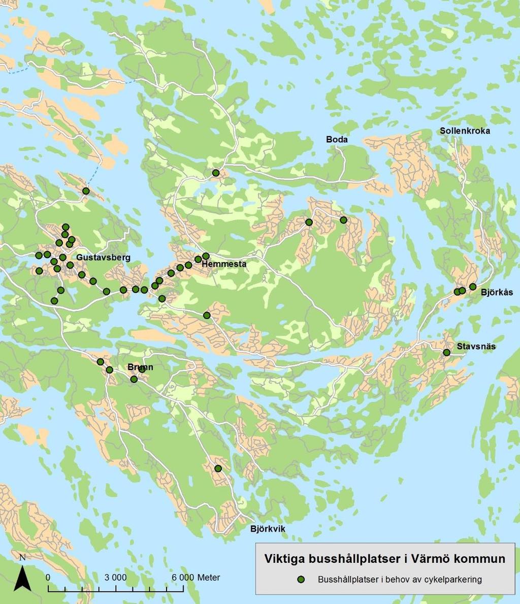 24 Figur 4.6 Busshållplatser i Värmdö kommun med mer än 50 påstigande resenärer per dygn Cykelparkeringar som anläggs i anslutning till gångvägar bör avskärmas med taktila markeringar i markytan.