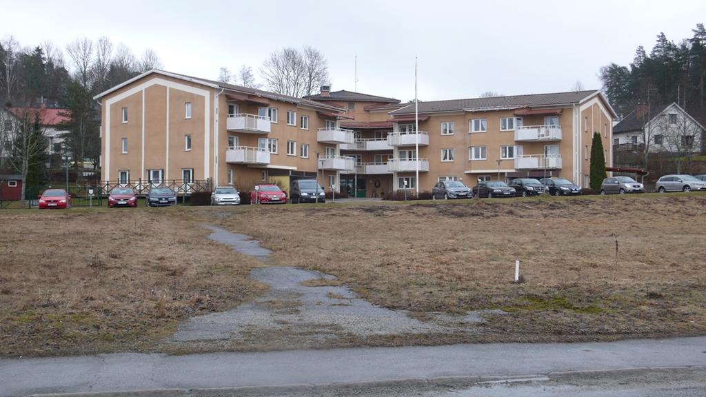 14 Vid annan verksamhet i en bostadslägenhet gäller att huvudsyftet alltid ska vara boendet. Enstaka arbetsrum i en stor bostad ska kunna accepteras.