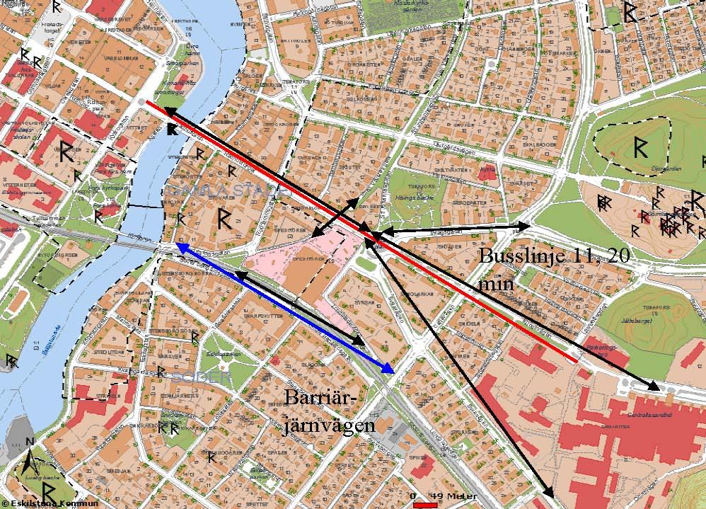 9 (16) Kolletivtrafi Sveaplan har goda olletiva trafiförbindelser. Hållplats finns utmed Kungsgatan ca 70 meter från öpcentrumets entré. Fyra busslinjer försörjer området flera gånger i timmen.