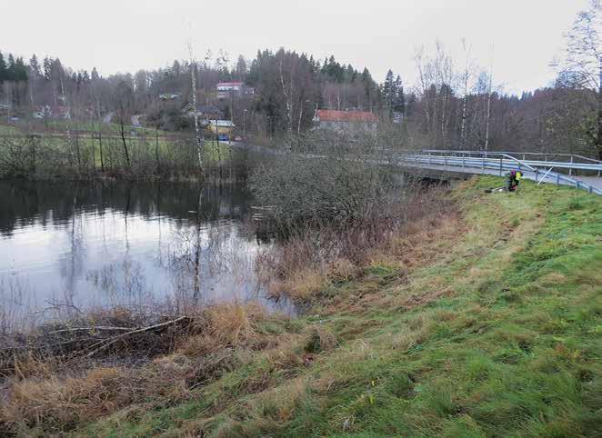 6 Bohusläns museum Rapport 2014 :9 Sammanfattning Med anledning av en planerad brobyggnation i Inseros, där Västra Ingsjön rinner ut i Lindomeån, har Bohusläns museum genomfört en särskild