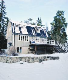 15 Värmdö: Lars Holm, tel: 070-782 00 28 Smakfullt renoverad villa nära hav & natur Villa INGARÖ - FORSVIK Utgångspris: 4.995.