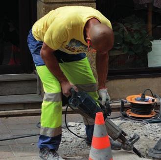 BYGG OCH MÅLERI Betongarbetare 1200 gyp, 50 v. Skulle du vilja arbeta med väg- och brobyggen? Trivs du när ett yrke bitvis är ysiskt krävande? Bli betongarbetare!