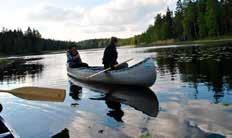 Start at the kayak house at Sanden. Registration on the kayak mobile : +46(0)70 562 27 21. Friluftsfrämjandet in Vänersborg bietet Mittwoch Abends während des Sommers einen Kajakkurs an.