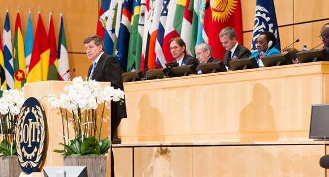 FOTO: CROZET POUTEAU ALBOUY Andra internationella överenskommelser Förutom FN-organet ILO:s konventioner finns det flera andra internationella riktlinjer för att få företag att agera hållbart.