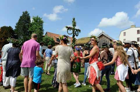 EVENEMANG: Midsommarfirande på Kulturen i Lund KULTUREN Välkommen på traditionellt midsommarfirande i Kulturens vackra park.