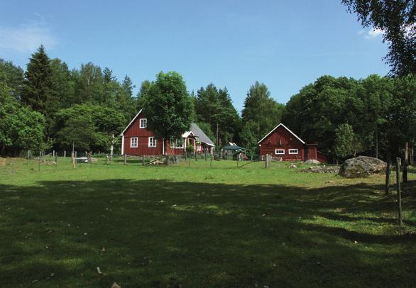 Torpet var bebott in på 1880-talet. Idag finns här ett stort spismursröse och en i backen ingrävd jordkällare. In till källaren leder en tre meter lång gång med kallmurade väggar!