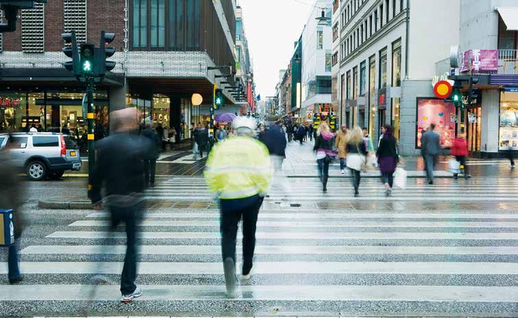 med en utländsk pappa eller mamma. Väntetiden för att få svar på ansökan om medborgarskap varierar, se Migrationsverkets webbsida för aktuell information: www.migrationsverket.