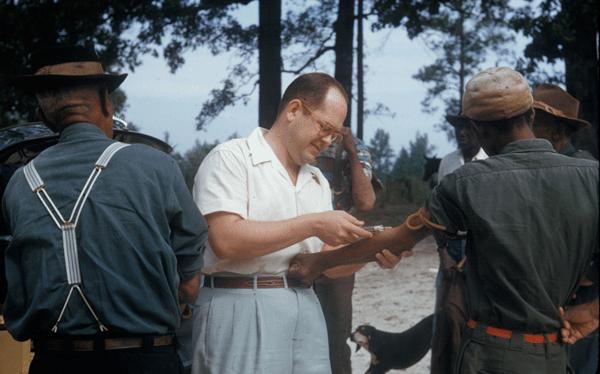 Tuskegeestudien (1932-72) Studie av spontanförloppet hos syfilis.