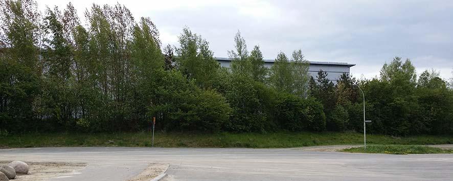 Risker och störningar Åhus hamn Söder om planområdet ligger Åhus hamn. Närmast planområdet inom hamnen ligger Absoluts höglager och Danogips.