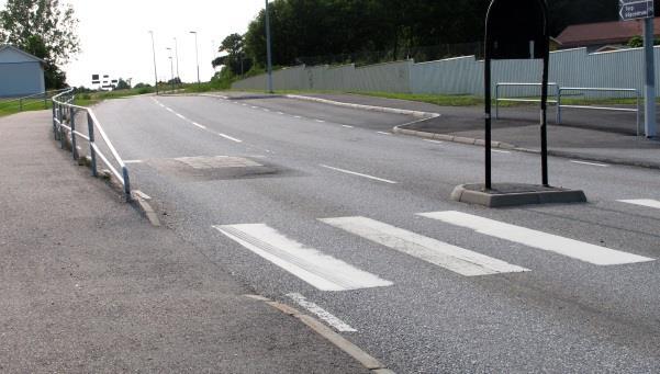 Det har inneburit oacceptabla trafiksäkerhetsrisker för de barn och ungdomar som på egen hand tar sig till och från dessa verksamheter.