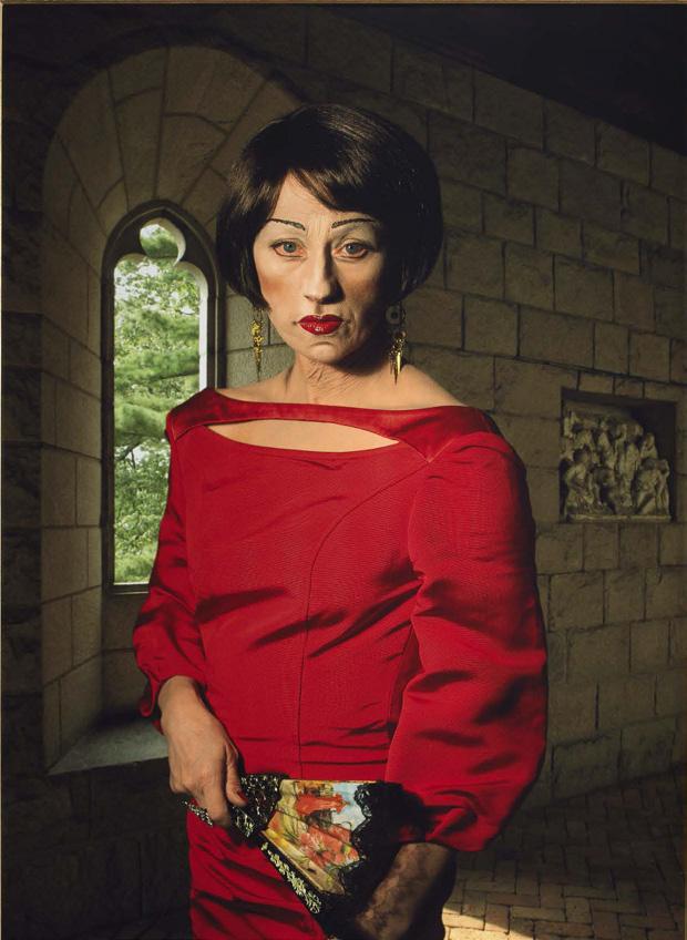 Cindy Sherman Utan titel 2008 Cindy Sherman är född i USA år 1954 och bor i New York. Hon började måla på universitet, men fortsatte sedan med att fotografera. Cindy Sherman, Utan titel, 2008.