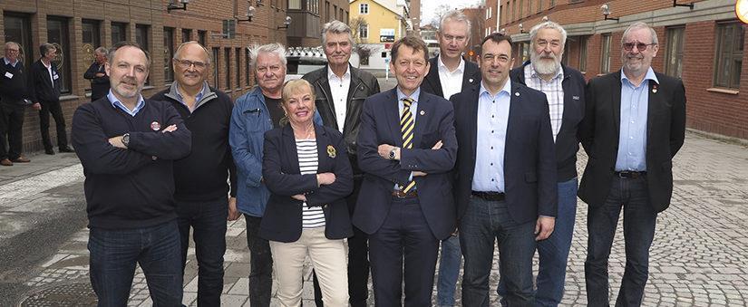 Demokrati och val i fokus på Båtriksdagen Svenska Båtunionen fick en delvis ny styrelse medan ordföranden Bengt Gärde omvaldes för en ny period på två år.