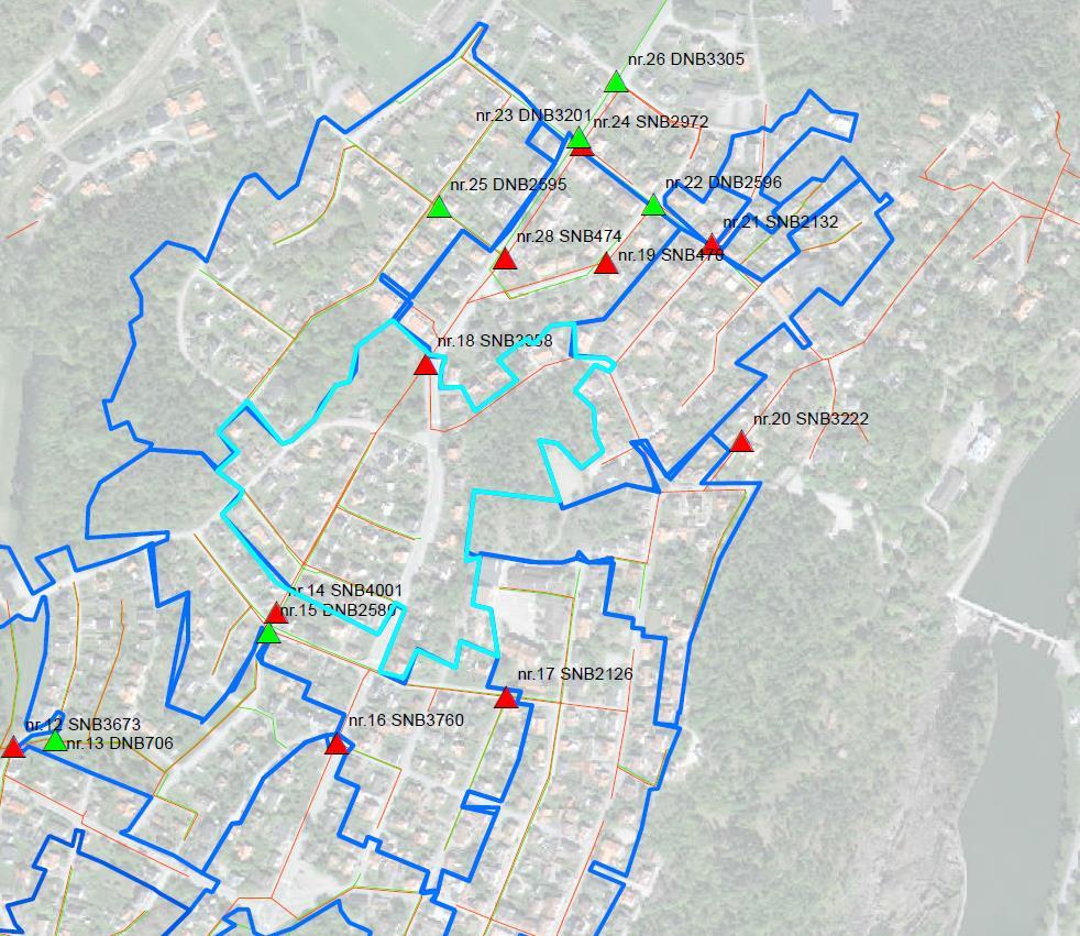 Figur 35 Avrinningsområdet till mätpunkt SNB4001 (ljusblå linje), med beräknad belastande hårdgjord yta