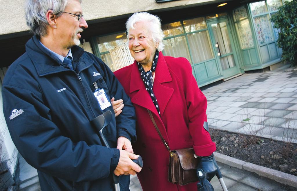 Innehåll Beviljad färdtjänst... 3 Tillgänglig kollektivtrafik... 4 Närtrafiken... 6 Resa med färdtjänsten... 8 Beställa resa... 9 Område... 14 Resan... 15 Avgifter... 19 Resegaranti... 22 Sjukresor.