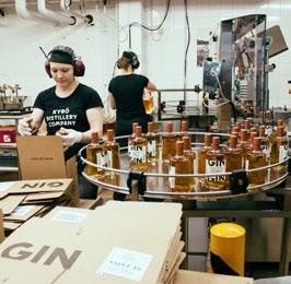 i Finland och utomlands. Kyrö Distillerys produkter säljs vida omkring i Europa, Asien och Australien. Målet 2017 är att även få ut produkten på den amerikanska marknaden.