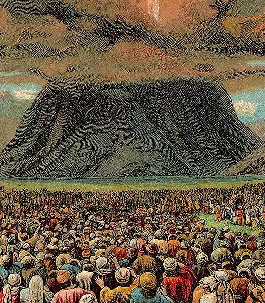 Under vandringen bort från Egypten gick Mose upp på berget Sinai.