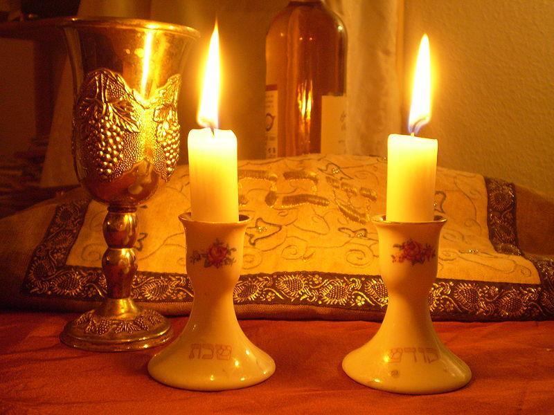 Sabbaten den judiska helgen Från solnedgången på fredag kväll tills tre stjärnor syns på himlen på