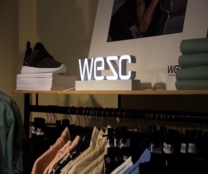 WeSC AB (publ) (WeSC) 6/11 SÄSONGSVARIATIONER Klädbranschen generellt sett är påverkad av säsongsvariationer på grund av olika kollektioner och olika försäljningsperioder.