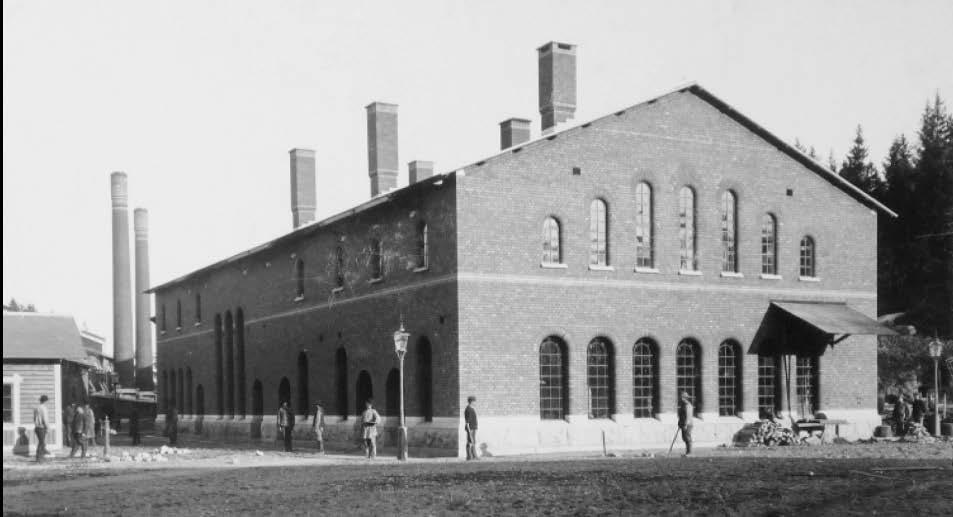 Sida 13 (58) Hus 14 - Verkstadshuset Verkstadshuset ritades av Ferdinand Boberg och färdigställdes 1893.