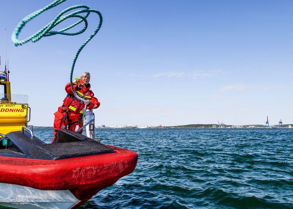 EFFEKTRAPPORTERING FRII EFFEKTRAPPORTERING FRII Foto: Mats Ryde Effektrapportering, FRII SOM MEDLEM I FRII (Frivilligorganisationernas Insamlingsråd) ska Sjöräddningssällskapet rapportera effekterna