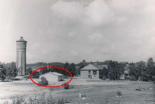 Tekniska läroverket startade i en barack i kvarteret Malgön 1959. Kvarteret Malgön år 1957.