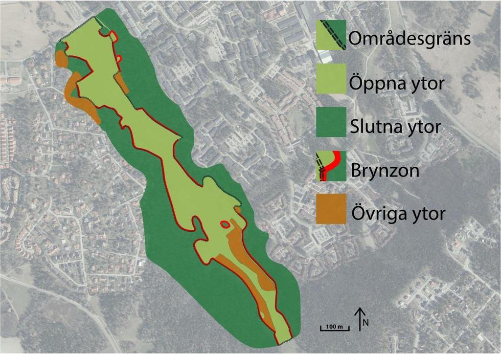 Gottsundagipen Gottsundagipen (se figur 5) består av en stor öppen yta som till största del är omsluten av tät skog.