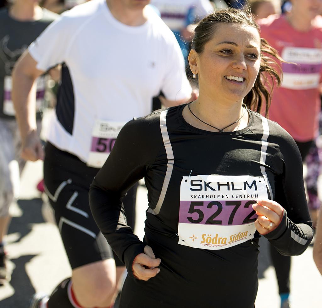 Du är bjuden till Skärholmsloppet den 20maj Vi vill bjuda in just dig att delta i vårt 2 km lopp som kallas Fun Run på Skärholmsloppet lördagen den 20 maj.