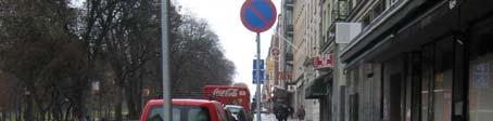 Cykling i blandtrafik söderut mellan Valhallavägen och Östermalmsgatan bibehålls.