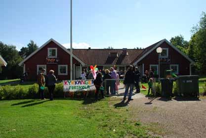 FOTO: G Wahrenberg KYRKÄNGENS 20-ÅRSJUBILEUM Söndagen 28 augusti firade Kyrkängens förskola 20-årsjubileum och detta blev en minnesvärd dag för många.