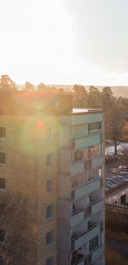 Totalt äger och förvaltar vi 433 lägenheter, från ett rum och kök vid Arvikatorget till fem rum och kök i barnvänliga Styckåsen. Många av lägenheterna har dessutom utsikt över Glafsfjorden.