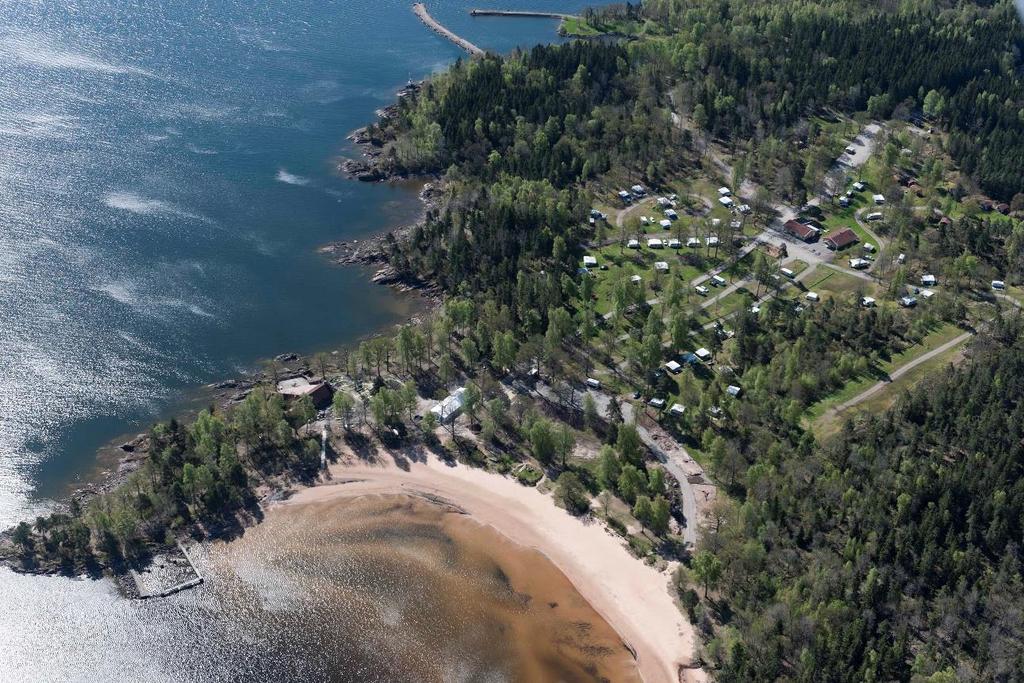 Vy från nordväst TIDIGARE STÄLLNINGSTAGANDEN Kommunstyrelsen beslutade vid sammanträde 2012-06-05 169, att meddela positivt planbesked för detaljplan för nuvarande Ursands camping.