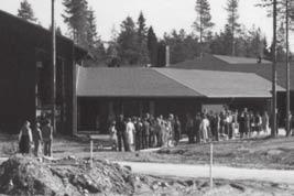 Den blivande stadsförsamlingen fick även avstå sin rätt i befintliga skolkassor, skolhus samt kyrko- och prästgårdar i moderförsamlingen.
