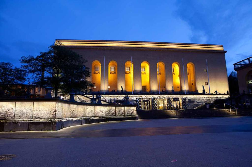 lyfta fram arkitekturen Med ljus går det att framhäva byggnader.