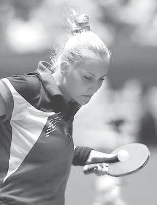 www.sport.sk SPRAVODAJSTVO 47 Slovenka Barbora Balážová na svetovom šampionáte v stolnom tenise už za čínskymi stolmi skončila. V dvojhre v 2. kole nestačila na 7.