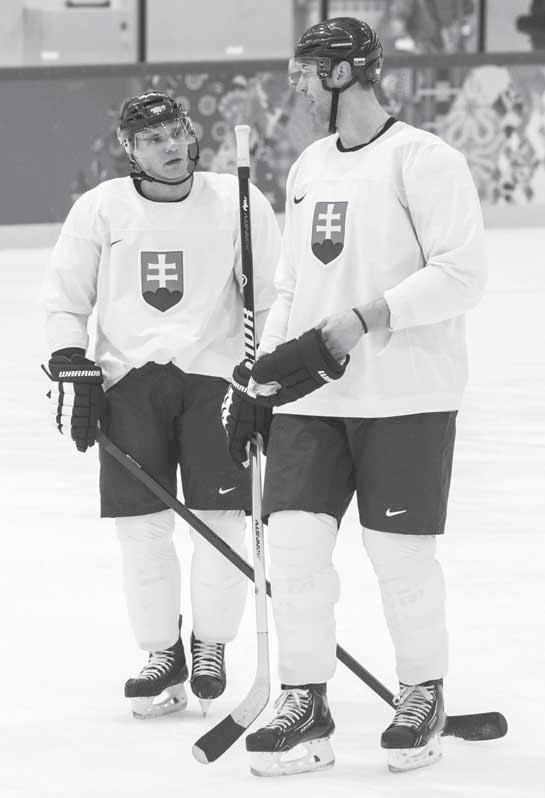 8 UŽ LEN 1 DEŇ Auston Matthews BOB A BOBEK PRIHRALI TRI ŠAMPIONÁTY PRE MATTHEWSA? Americká reprezentácia už má v kádri okrem dvoch brankárov a ôsmich obrancov aj trinástich útočníkov.
