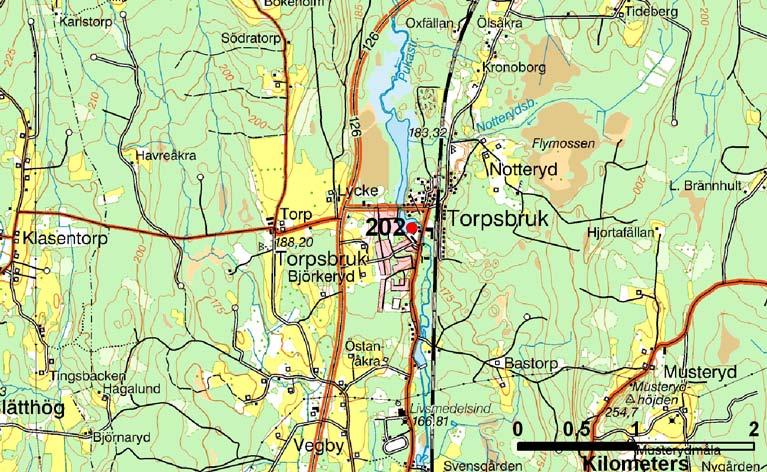 202. Torpsbruk, Alvesta kommun Löpnummer 07-764-202 Koordinater Ö= 474091 N=6321322 VattenförekomstID SE632175-142527 1951-04-17: Den stabila stenbron som ledde till disponentbostaden och kontoret