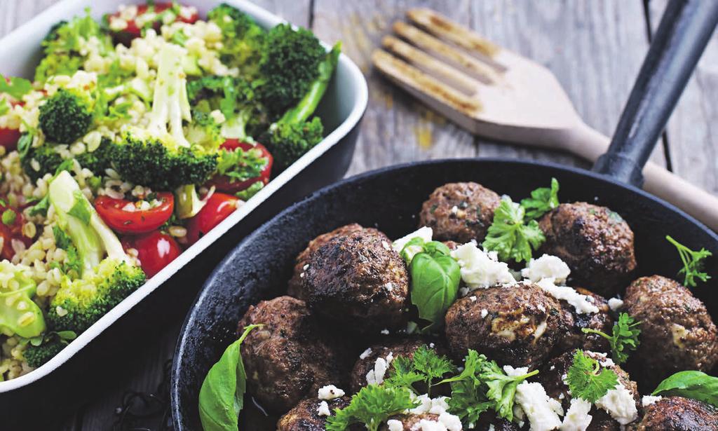 RECEPT 3 30 min 430 kcal/port Fett 32% Kolhydrater 39% Protein 29% Råstekt broccoli med bulgur och grekiska köttbullar Köttbullar med grekiska smaker och broccoliwok.
