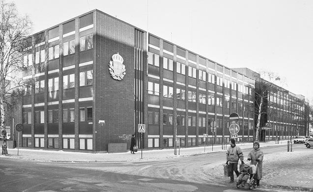 Polishuset i Umeå, 1965. Skolgatan-Östra Kyrkogatan, byggår 1964.