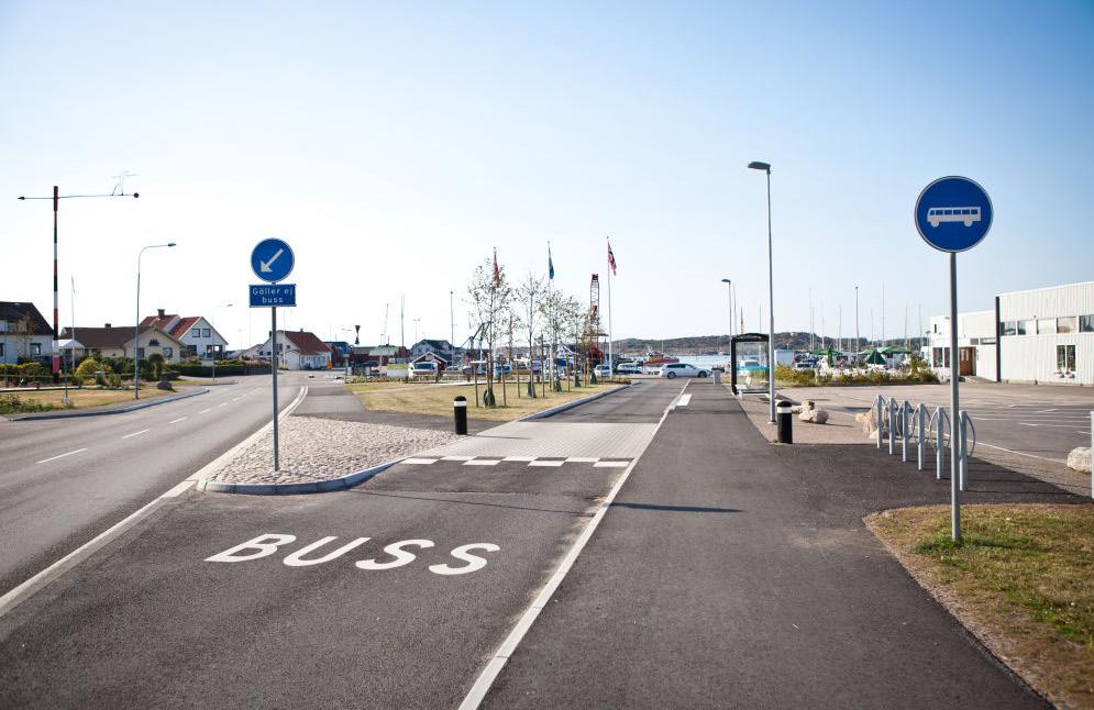 Skola och fritid cykla säkert och tryggt Målsättningen är att barn från 12 år själva ska kunna cykla säkert och tryggt till sin skola och till större fritidsområden och idrottsanläggningar i sitt