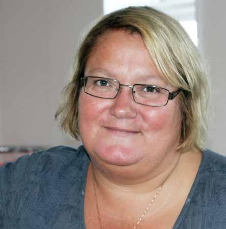 Familjelägret 2016 PIDcare och Hälsodagboken Text: Susanne Larsson Foto: Ulrika Å Jondelius Under lägret i Uskavi hölls en föreläsning av Ramona Fust, sjuksköterska på infektionsmottagningen vid