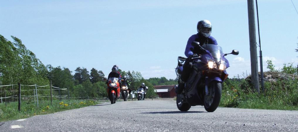 På våren är det Avrostningar för vintertrötta motorcyklister som vill har lite träning inför sommaren och hela sommaren är det fortbildning i broms- och kurvteknik på Rörken gokartbana tillsammans