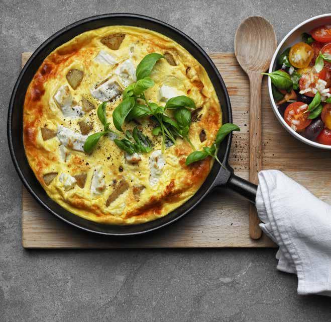 GREKISK BONDOMELETT MED TOMATSALLAD Receptet finns på coop.