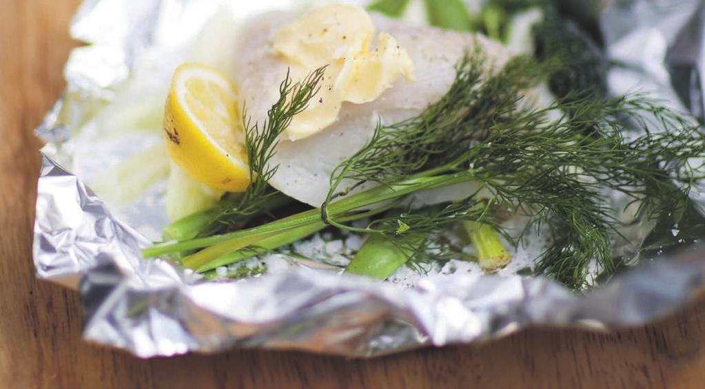 RECEPT 1 25 min 332 kcal/port Fett 25% Kolhydrater 38% Protein 37% Fisk i folie Snabbfixade foliepaket med fisk och primörer.