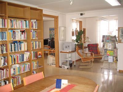 Bibliotek och kultur Biblioteket är en kommunfilial för Åre kommun och bemannas av skolans bibliotekarie på halvtid.